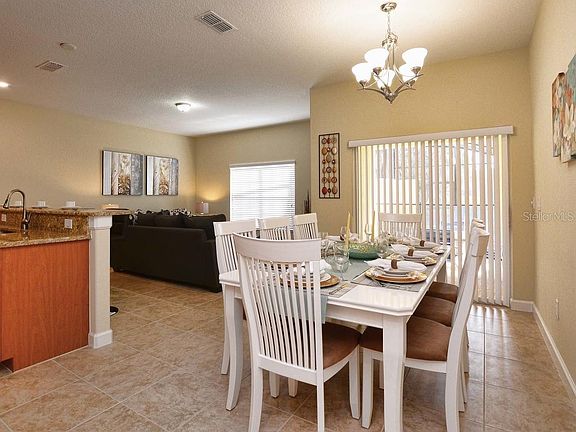 4th image of 2905 Banana Palm Dr