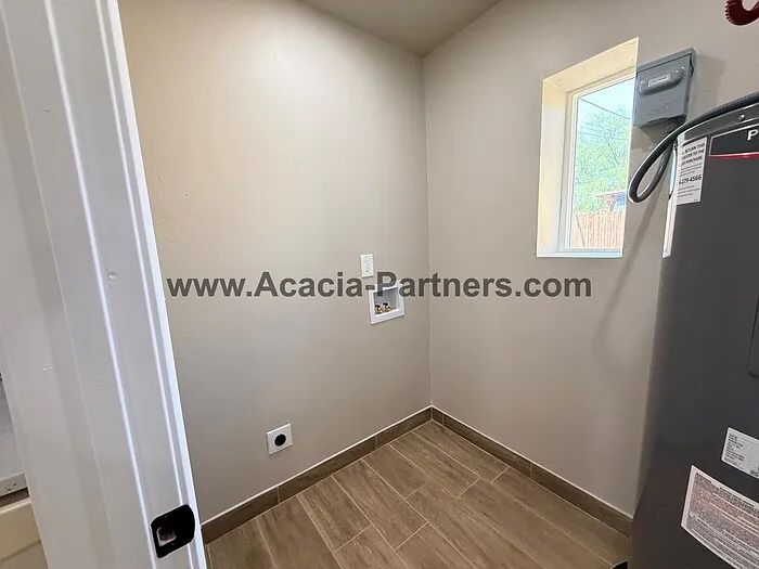 2917 N Park Ave — Photo 11