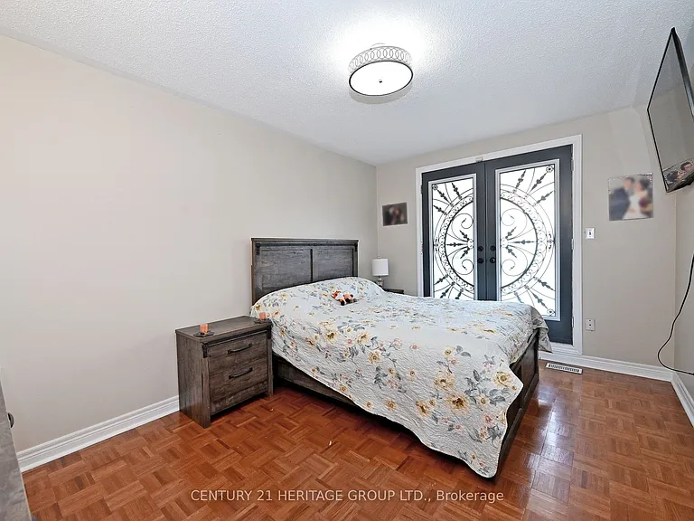 44 Equator Cres — Photo 19