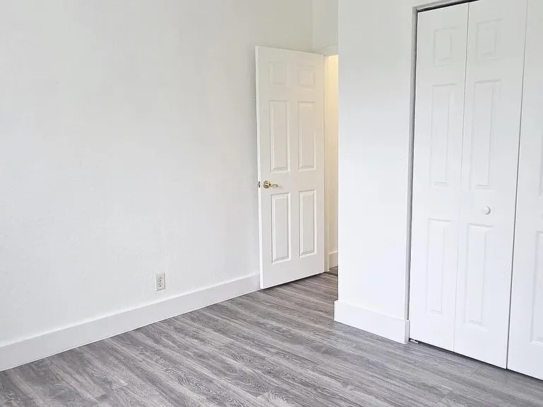 8320 Lagos De Campo Blvd — Photo 16
