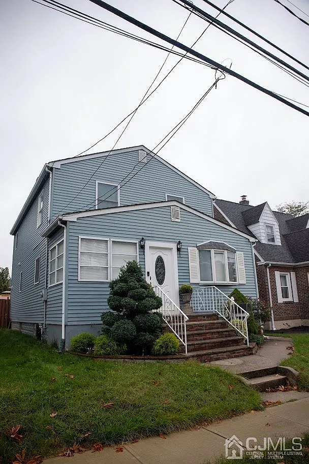 36 Pulaski Ave photo 1