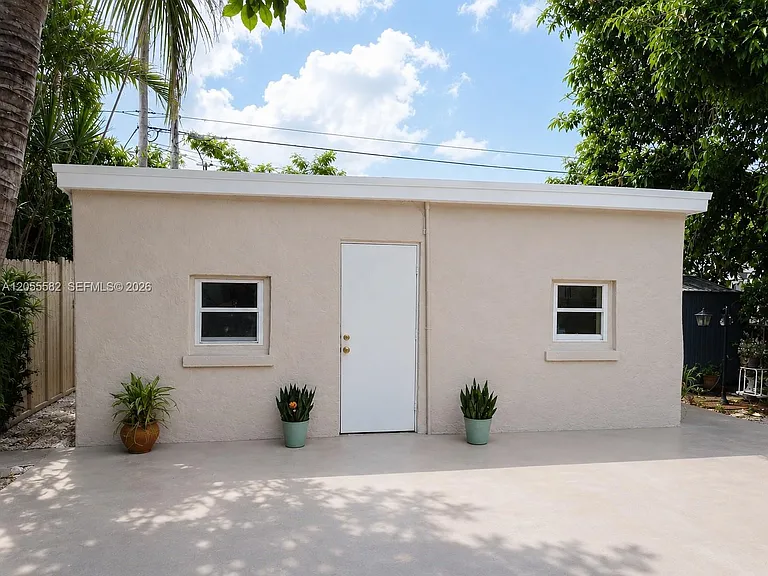 2021 SW 57th Ct #1 — Photo 3