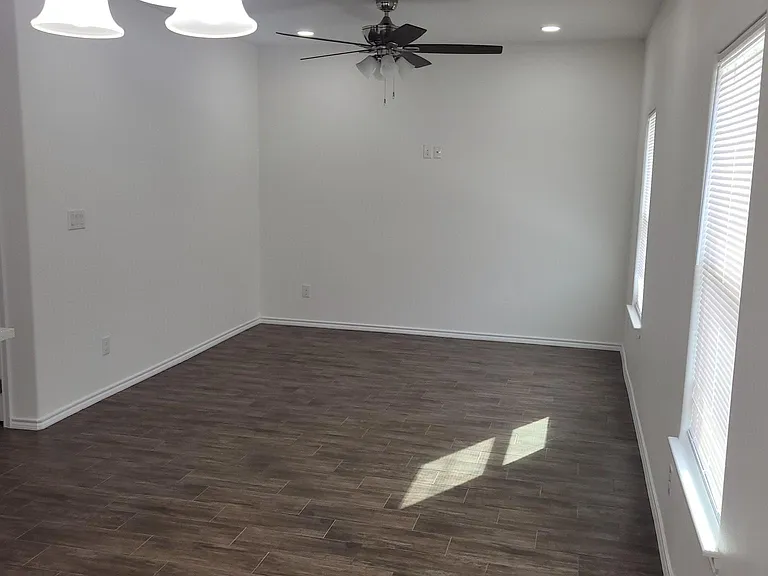 2229 Valley Cir #A/B — Photo 10