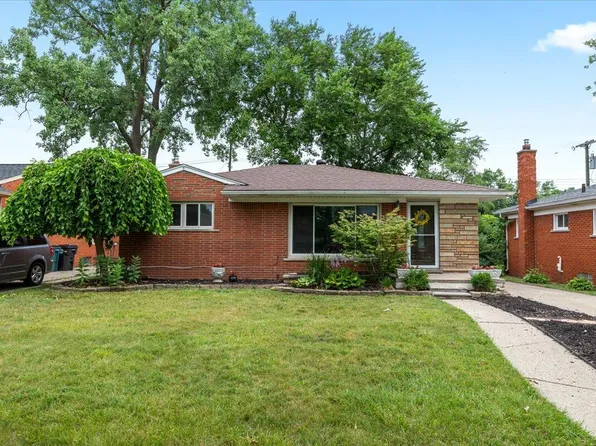 12760 Sterling Ct, Oak Park, MI 48237
