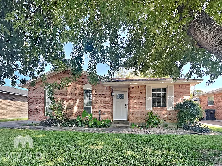 4809 Cedar St — Photo 1