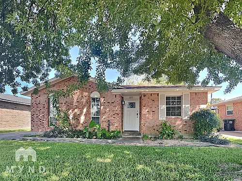 4809 Cedar St Photo 1