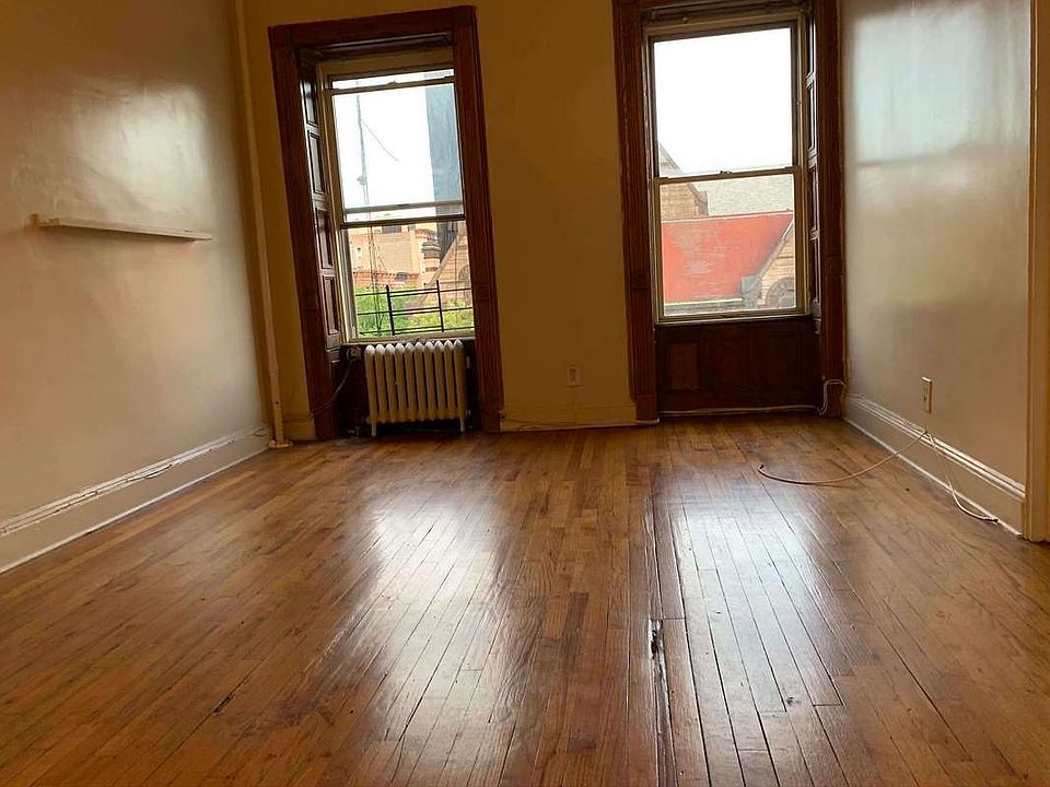 1st image of 235 Lenox Ave APT 4