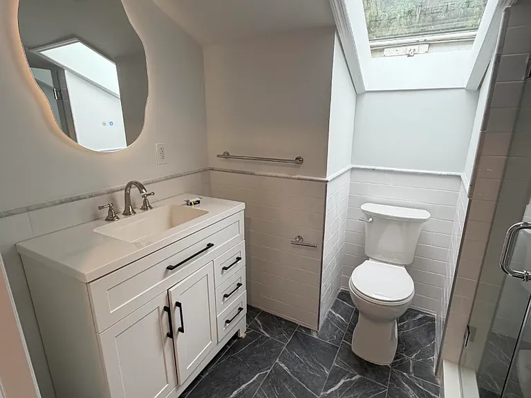 237 Madison St #2 — Photo 6