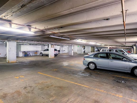4th image of 1029 E 8th Ave APT 803