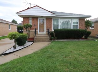 8324 N Waukegan Rd, Niles, IL 60714