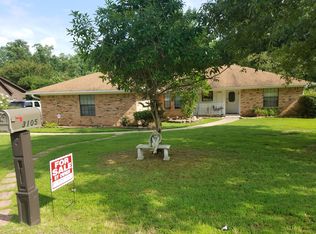 3105 Clear Creek Dr, Texarkana, TX 75503