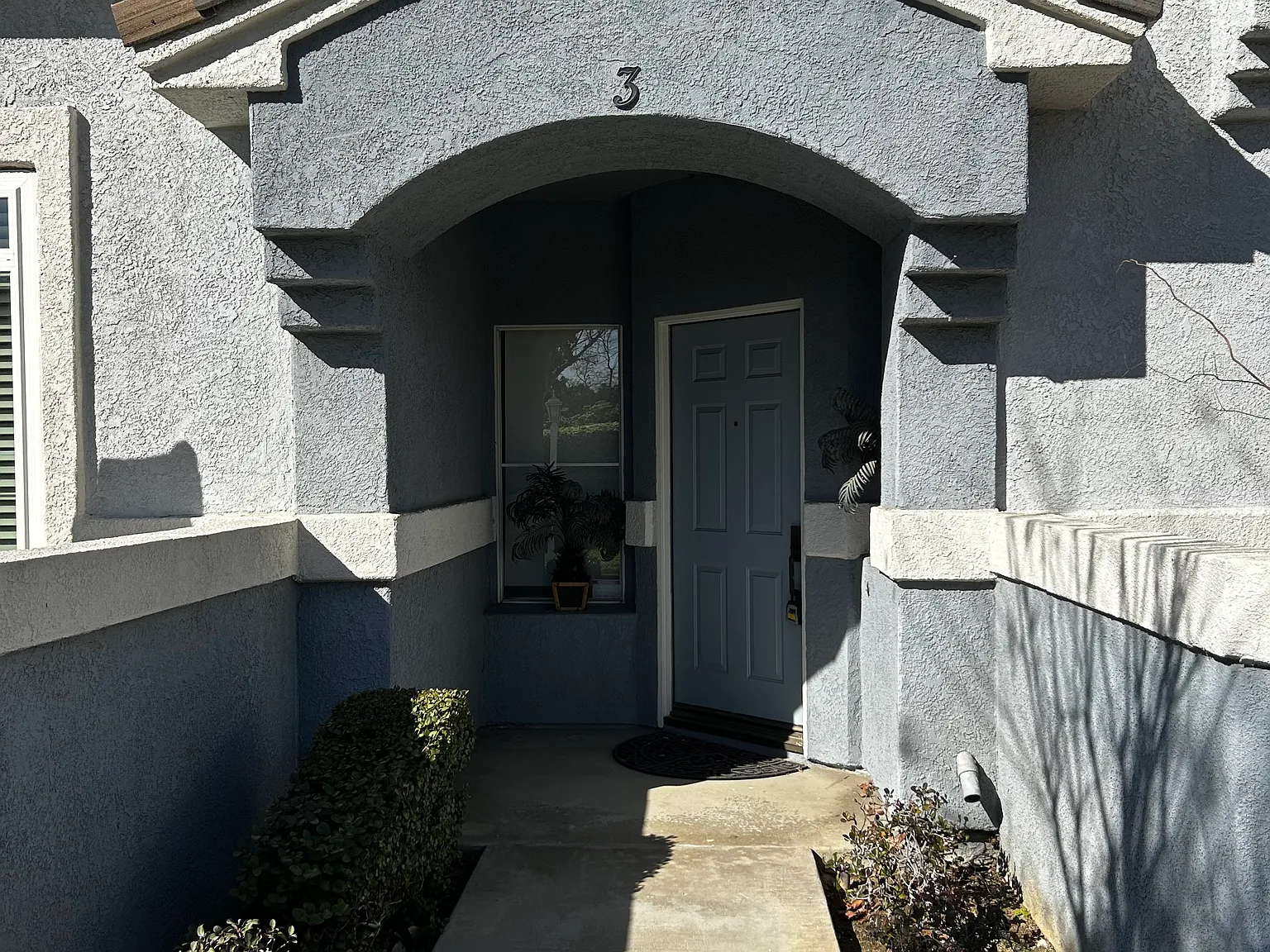 3 bed, 2.5 bath, 1555 sqft, $3,250 — Photo 2