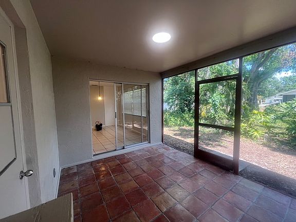 3rd image of 4011 Rockefeller Ave