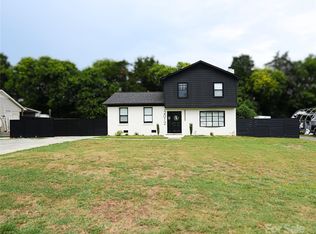 2012 Bangor Rd, Charlotte, NC 28217