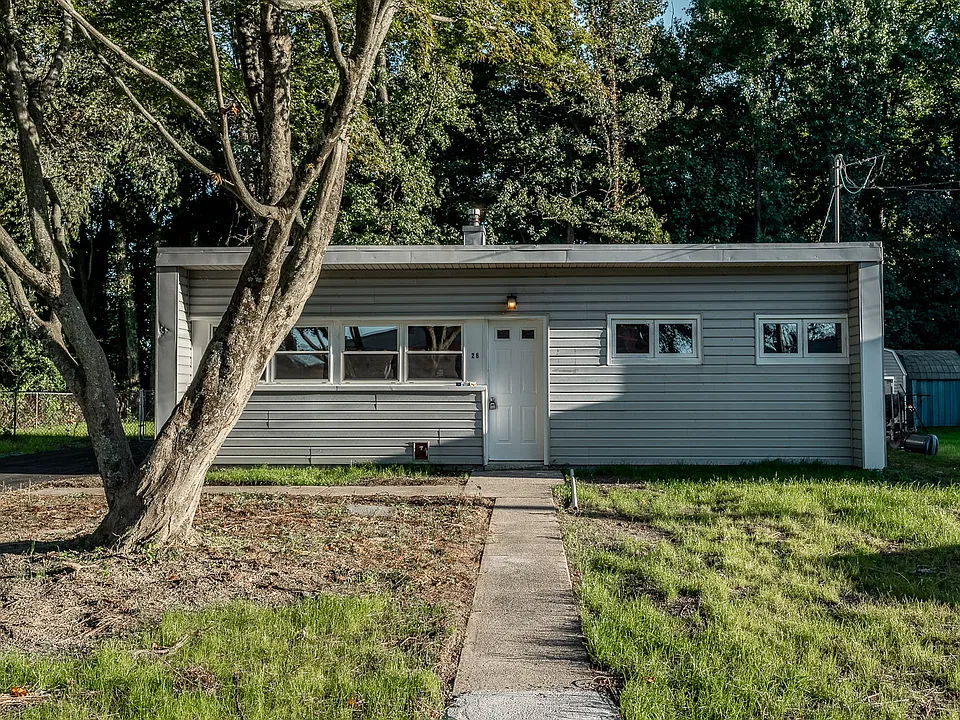 26 Crescent Dr