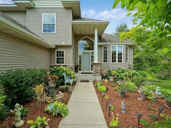 778 Green Ash Ct, Jordan, MN 55352