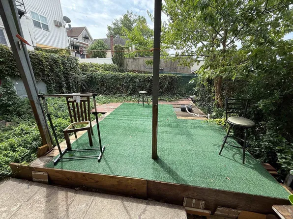 629 61st Street image 15 of 16