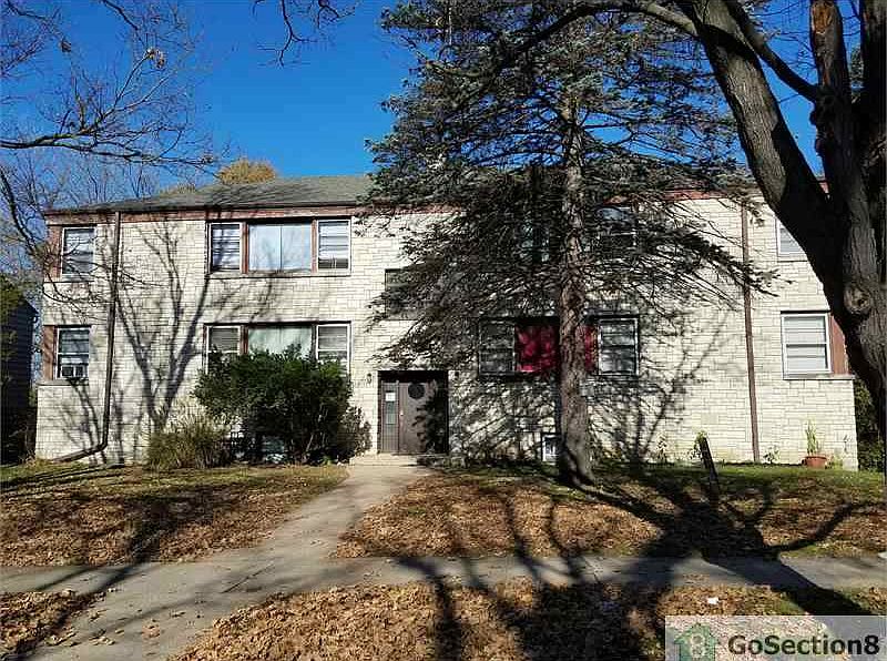 1st image of 2422 Benderwirt Ave
