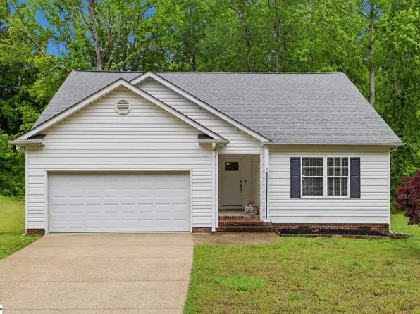 111 Woodvale Ave, Fountain Inn, SC 29644