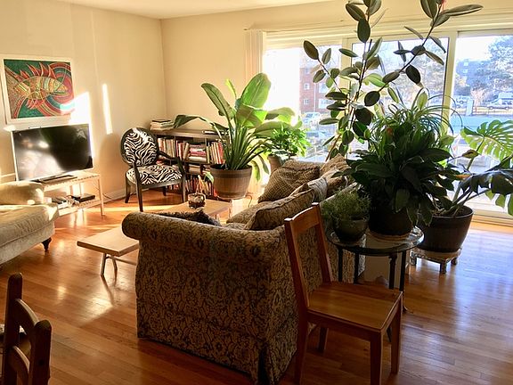 2nd image of 10118 Old Orchard Ct Unit 202