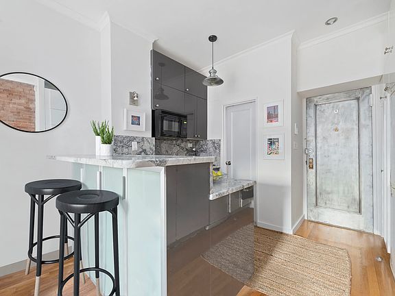 3rd image of 451 W 22nd St APT 2F