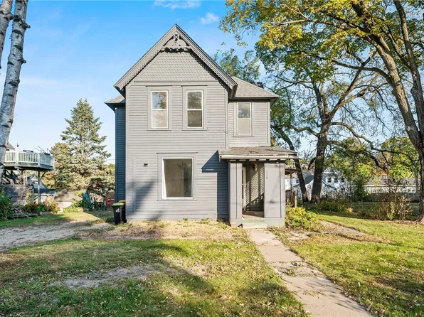 220 S Chestnut Street, Ellsworth, WI 54011