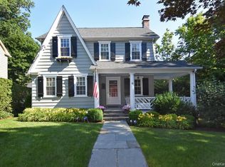 19 Bayberry St, Bronxville, NY 10708