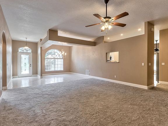 3rd image of 1329 Wicklow Ln