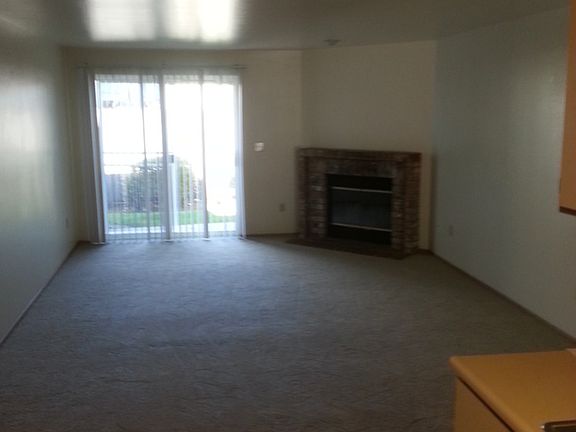 3rd image of 1302 9th St SE #A