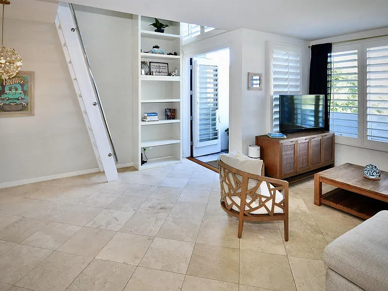 5490 La Jolla Blvd #K207 — Photo 5