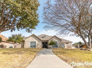 3010 Grandview Dr, San Angelo, TX 76904