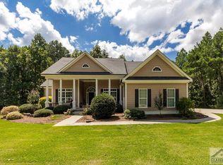 35 Creek View Dr, Winterville, GA 30683