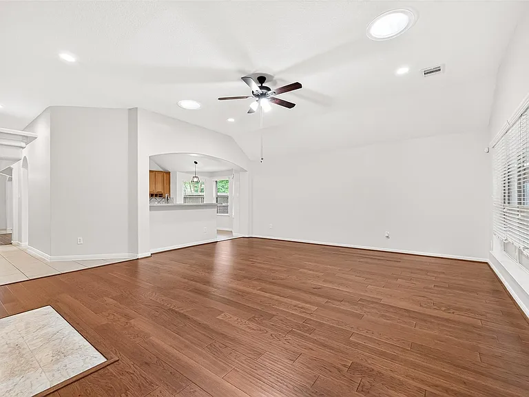 94 S Regan Mead Cir — Photo 13