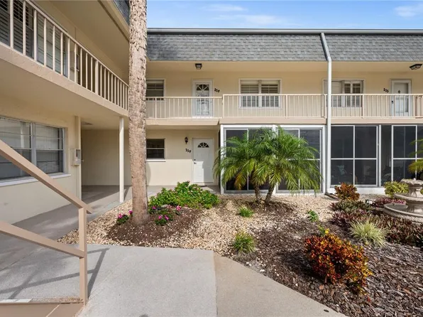 528 Barcelona Ave APT 114, Venice, FL 34285