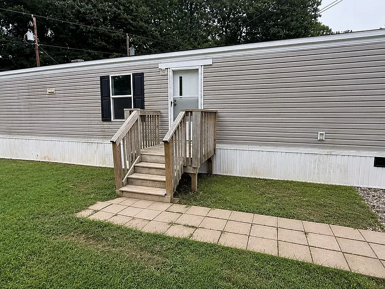 3427 E Martin Luther King Jr Dr #24 — Photo 1