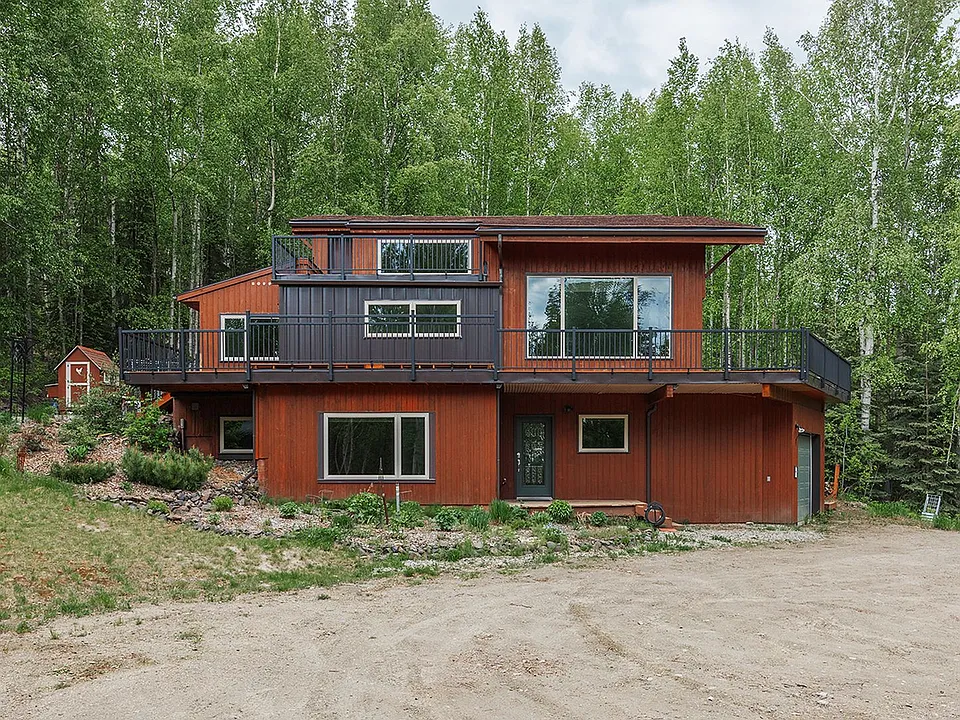 1499 Golden View Dr