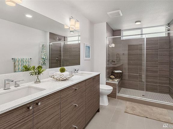 Huge master bathroom