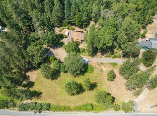 2756 Robertson Bridge Rd, Grants Pass, OR 97526