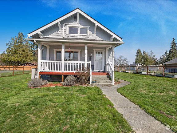 3rd image of 223 127th St E