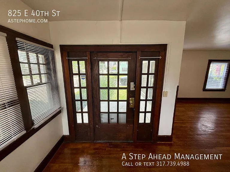 825 E 40th St — Photo 2
