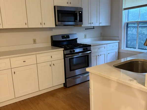 75 Wood St #1, Providence, RI 02909