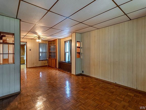 4th image of 197 Condon Ave