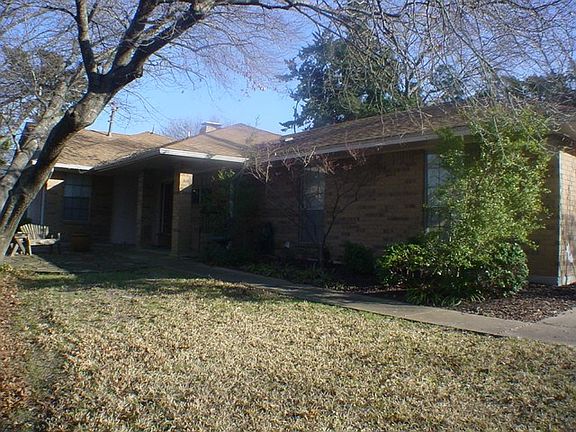 2nd image of 442 Ten Mile Dr