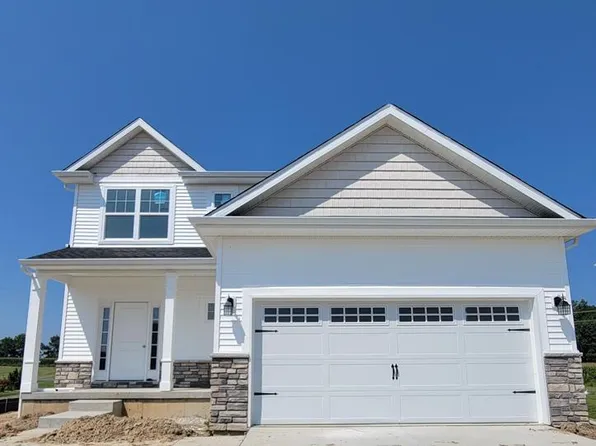 6203 Summerbrooke Cir, Fowlerville, MI 48836