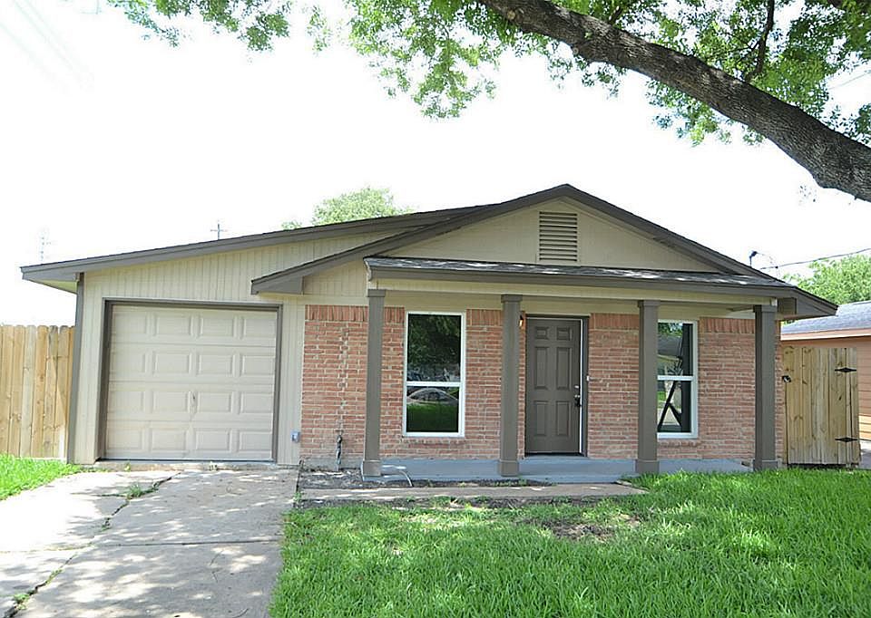 1st image of 701 Avenue I