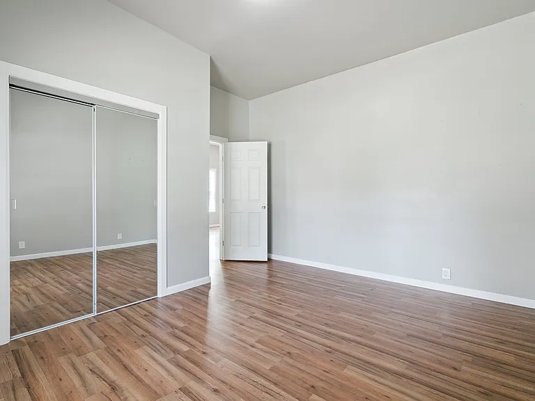 516 W Martin St — Photo 14