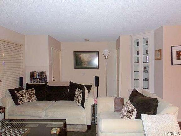 5th image of 101 W Riverdale Ave Unit 57