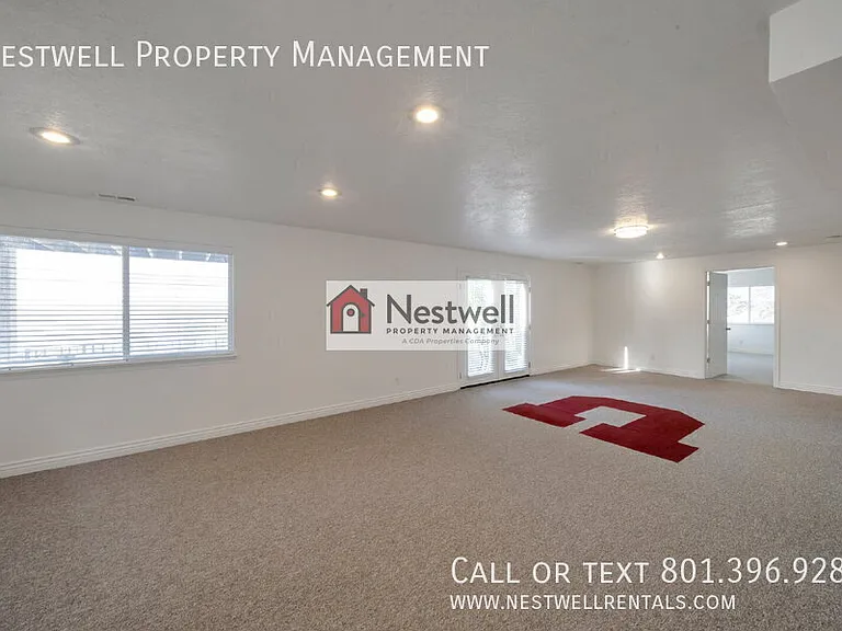 481 E Lana Ct — Photo 17