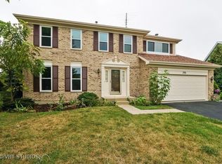 388 Attenborough Ct, Grayslake, IL 60030