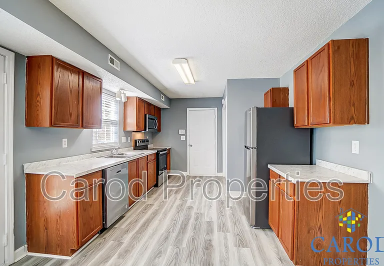 1015 Alston Hill Dr — Photo 14